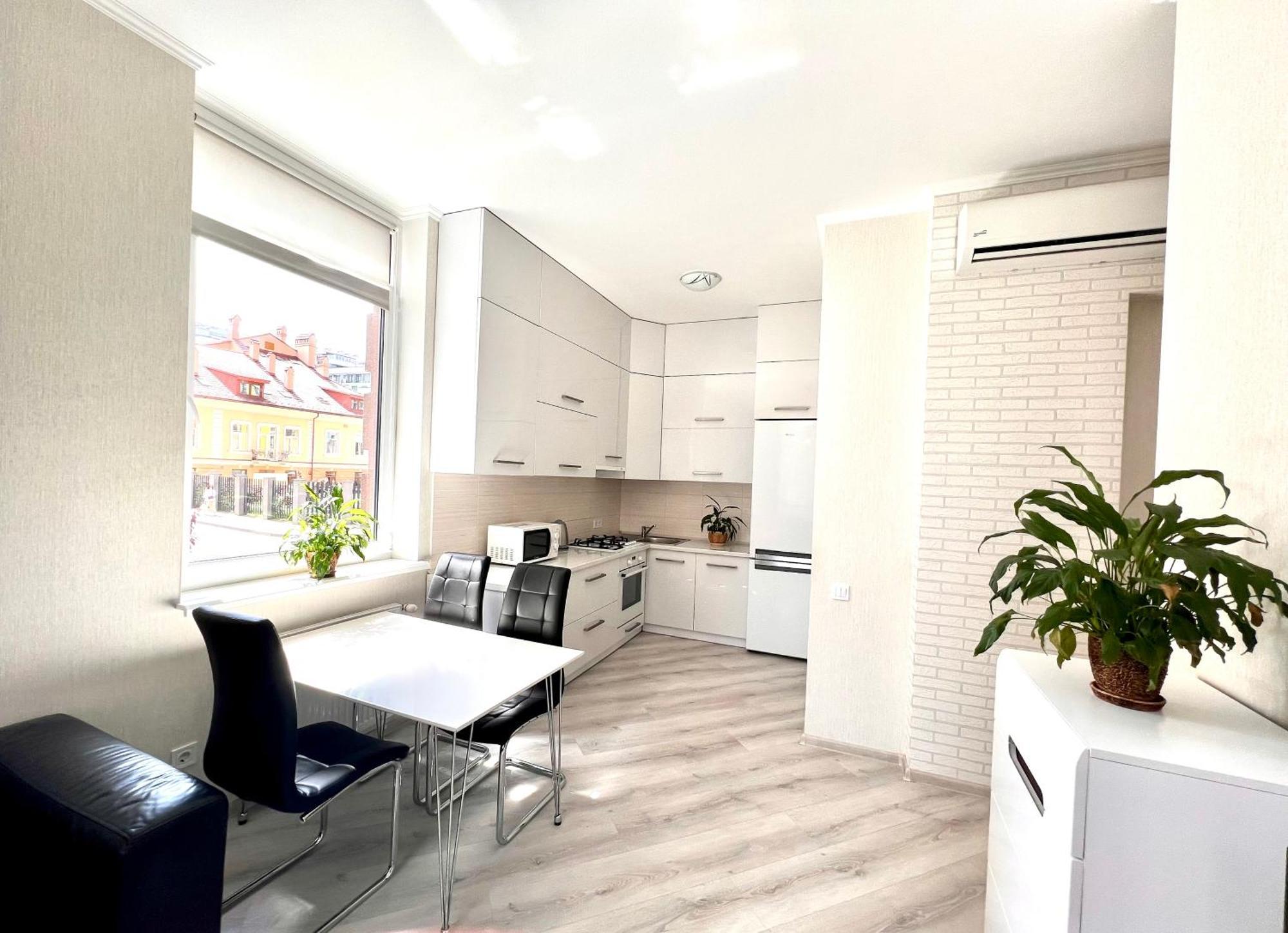 Osapart Beautiful Apartment In A Complex Semycvit Λβιβ Εξωτερικό φωτογραφία